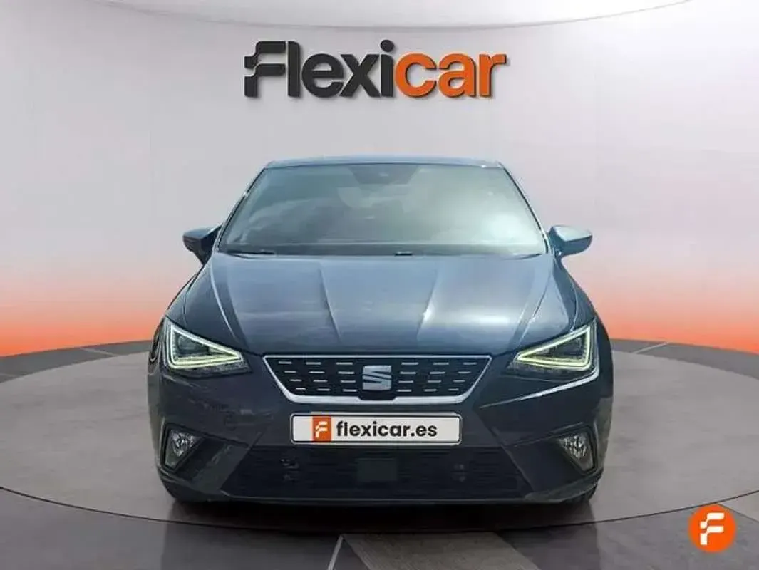 Usado Seat Ibiza XCELLENCE 116 CV (85 kW) 2024 Gris Utilitario