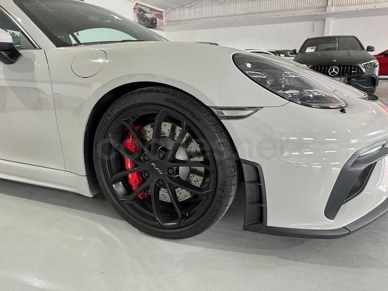 Usado Porsche 718 Cayman GT4 420 CV (308 kW) 2021 Gris / plata Coupe