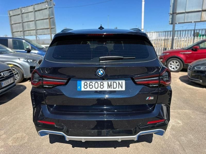 Usado BMW iX3 M Sport 210 kW (286 CV) 2023 Azul SUV