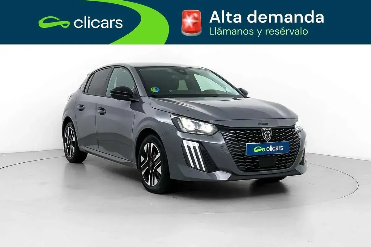 Usado Peugeot 208 Allure 101 CV (74 kW) 2025 Gris Utilitario
