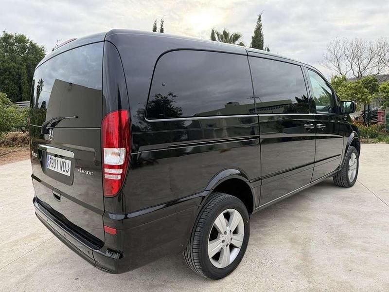 Usado Mercedes Viano 163 CV (119 kW) 2013 Negro Monovolumen