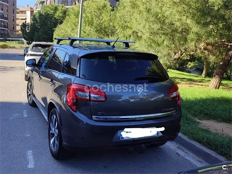 Usado Citroën C4 Aircross Exclusive 114 CV (83 kW) 2014 Marrón SUV