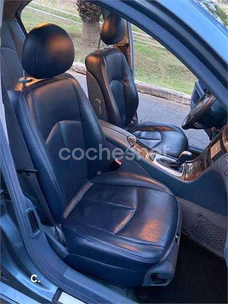 Azul Usado 2004 Mercedes E400 Avantgarde Berlina | 5000 € - Imagen 1/4