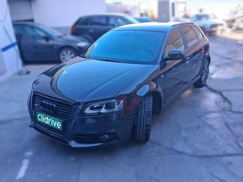Usado Audi A3 Sportback Ambition 170 CV (125 kW) 2010 Negro Utilitario