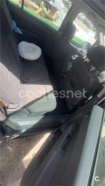 Usado Opel Zafira Essentia 110 CV (80 kW) 2010 Negro Monovolumen