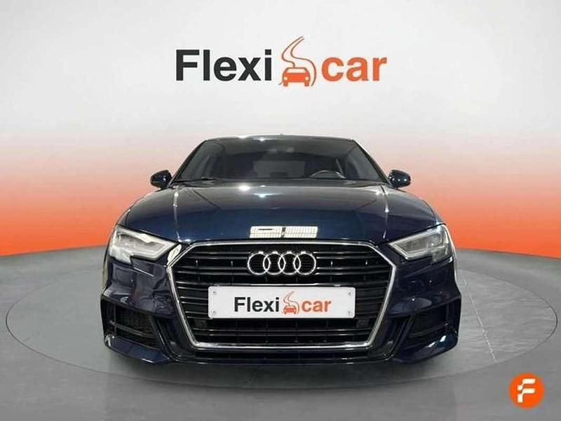 Usado Audi A3 S-Line 116 CV (85 kW) 2019 Azul Berlina