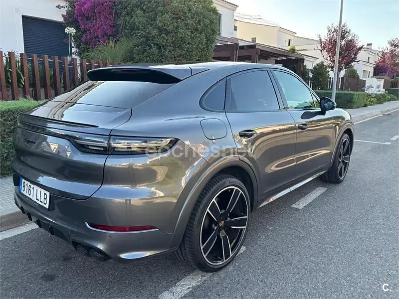 Usado Porsche Cayenne E-Hybrid Coupe 462 CV (339 kW) 2020 Negro SUV