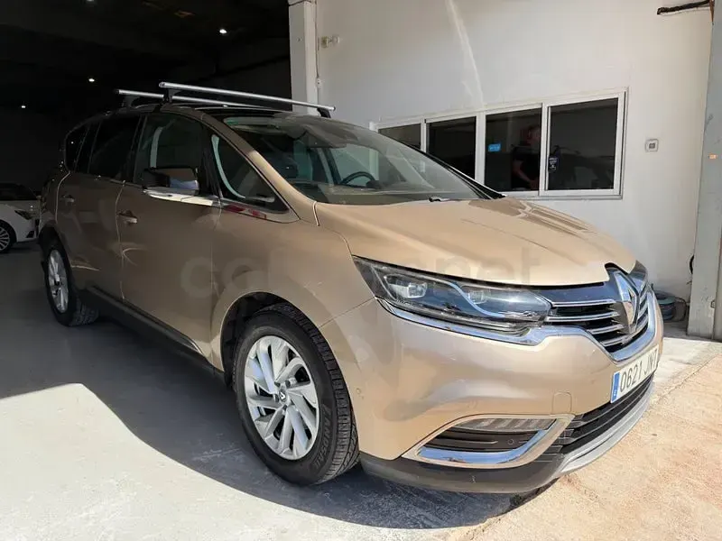 Usado Renault Espace Zen 130 CV (95 kW) 2015 Beige Monovolumen