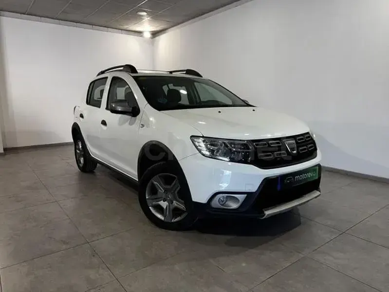 Usado Dacia Sandero Stepway 90 CV (66 kW) 2018 Blanco Berlina