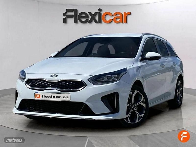 Usado Kia Ceed GT GT-Line 136 CV (100 kW) 2021 Blanco Berlina