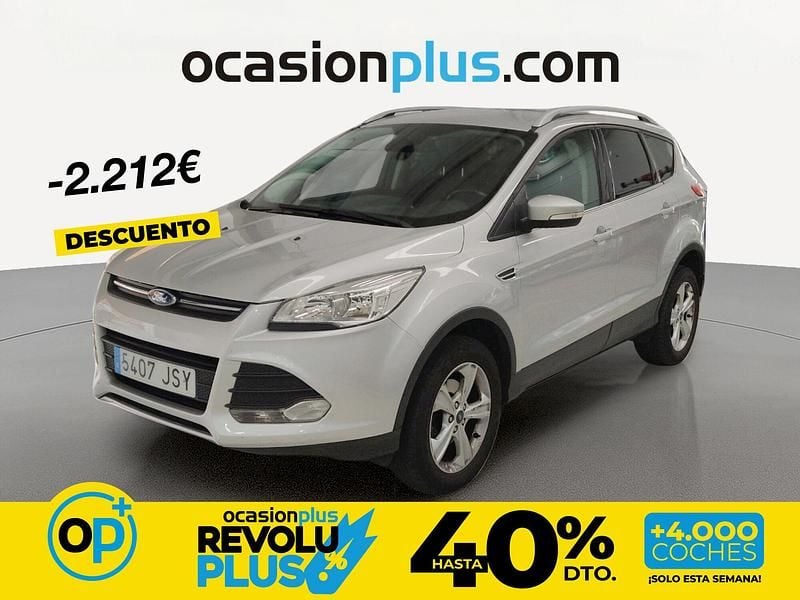 Usado Ford Kuga Trend 150 CV (110 kW) 2016 Gris / plata SUV