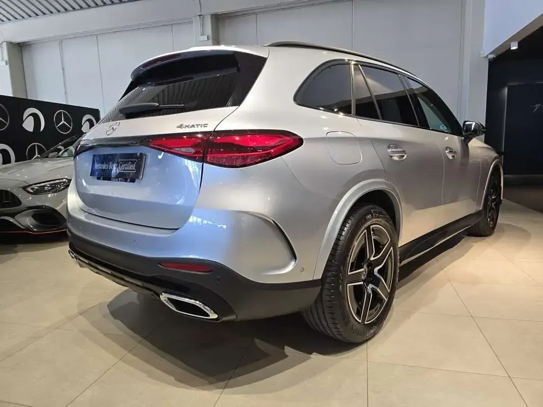 Usado Mercedes GLC220 197 CV (144 kW) 2024 Plateado SUV