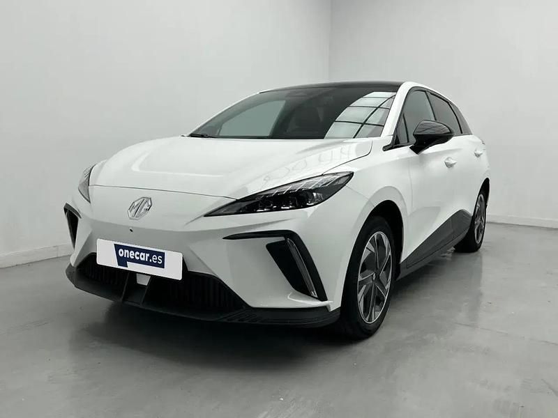 Usado MG MG4 EV Luxury 150 kW (204 HP) 2023 Branco Citadino
