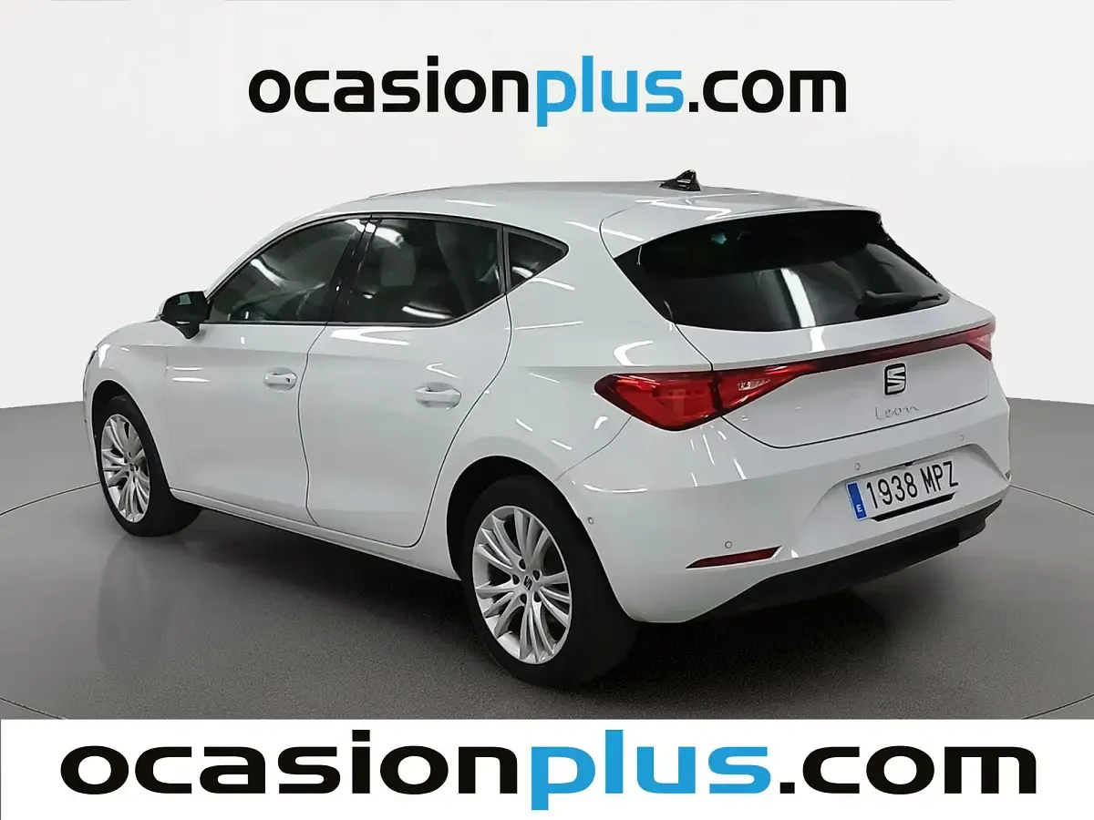 Usado Seat Leon Style 150 CV (110 kW) 2024 Blanco Utilitario