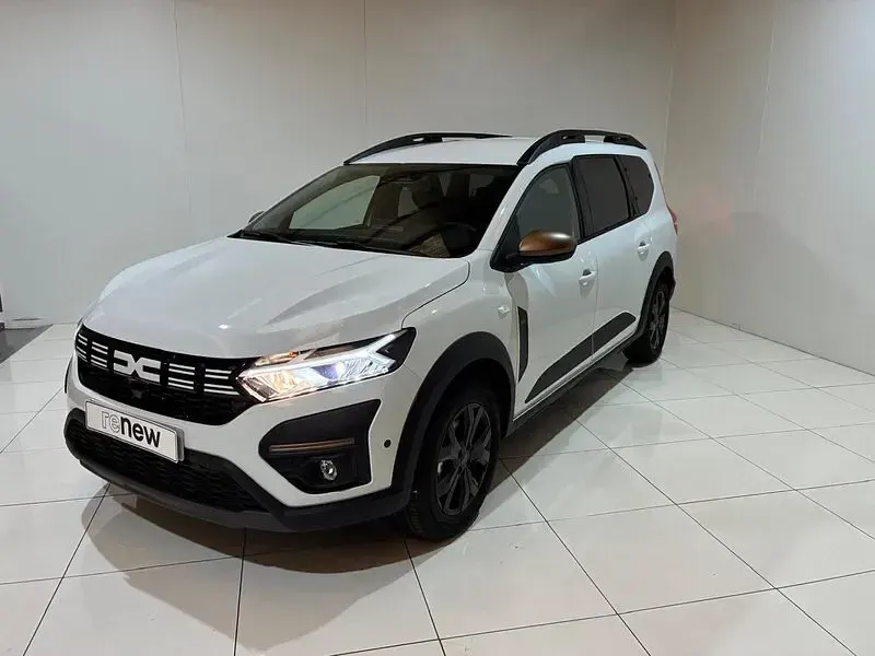 Usado Dacia Jogger Extreme 120 CV (88 kW) 2026 Blanco Monovolumen