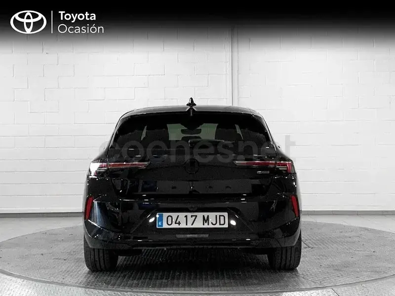 Usado Opel Astra 180 CV (132 kW) 2023 Negro Utilitario