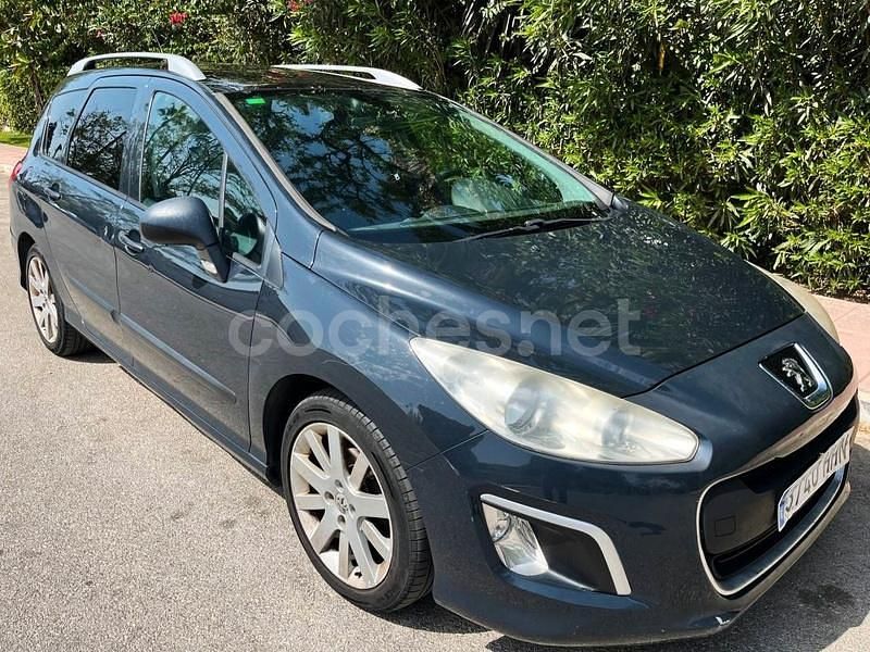 Negro Usado 2012 Peugeot 308 Access Familiar | 4700 € (Super precio) - Imagen 1/4
