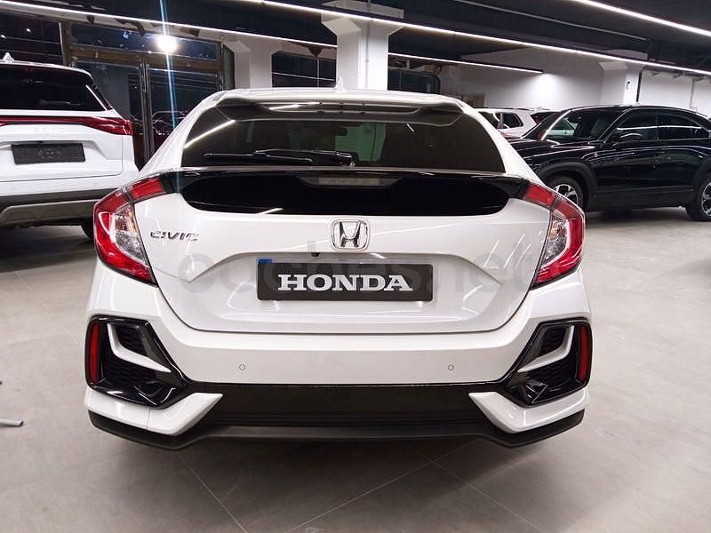 Usado Honda Civic Elegance 126 CV (92 kW) 2021 Blanco Berlina