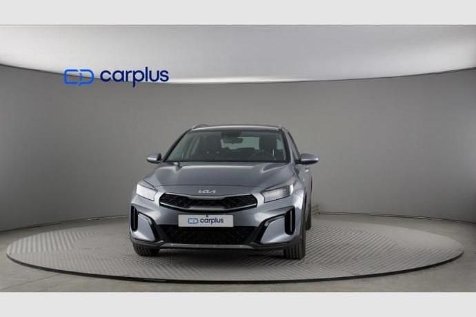 Usado Kia XCeed 120 CV (88 kW) 2022 Plateado SUV