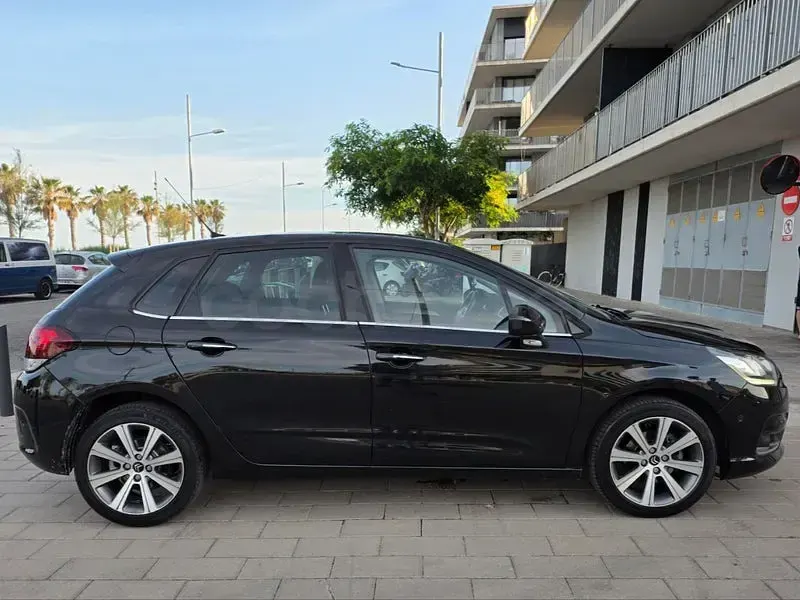 Usado Citroën C4 PureTech 130 CV (95 kW) 2017 Negro Berlina