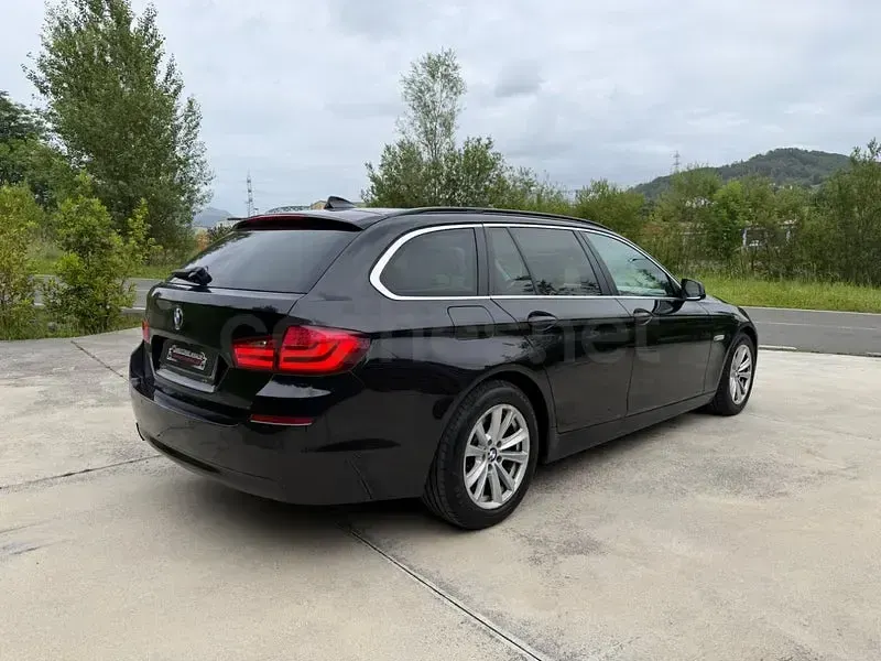 Usado BMW 520 184 CV (135 kW) 2011 Negro Familiar