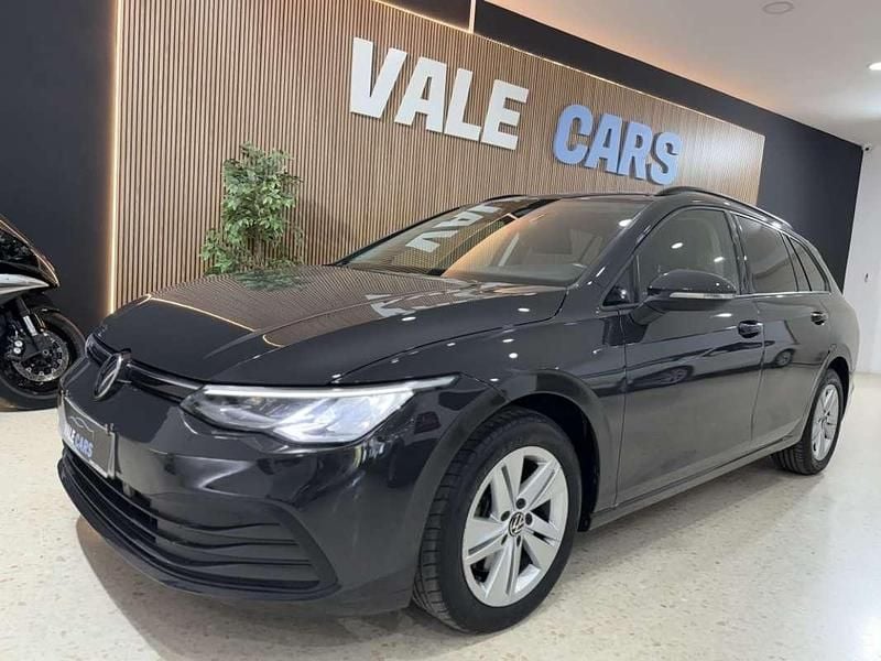 Usado VW Golf VIII Life 116 CV (85 kW) 2021 Gris Familiar