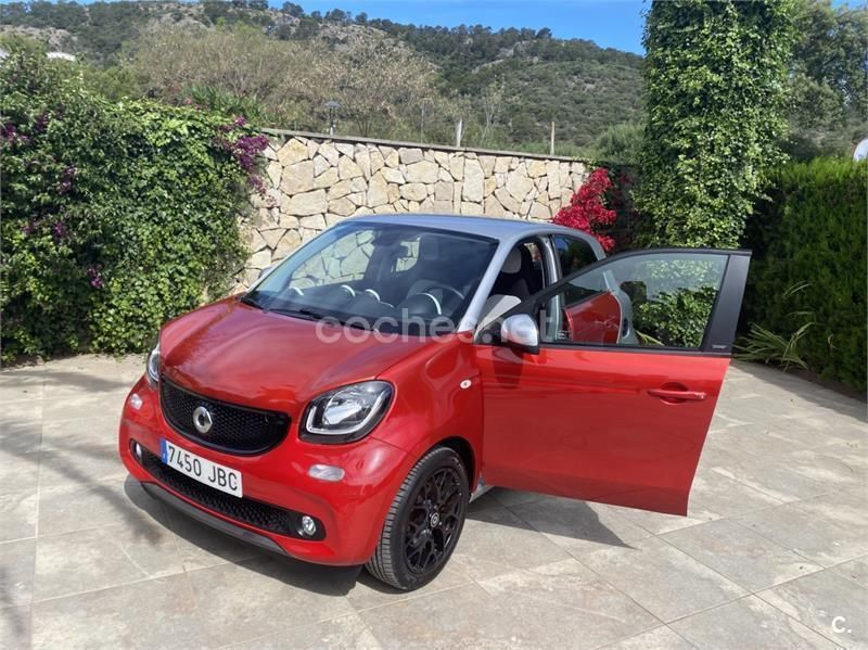 Rojo Usado 2014 Smart ForFour Passion Berlina | 8900 € (Precio justo) - Imagen 1/4