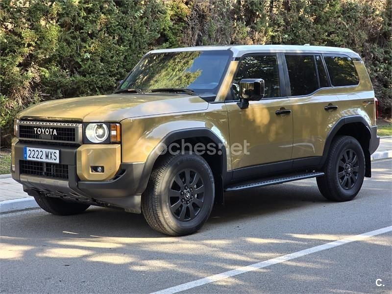 Beige Nuevo 2025 Toyota Land Cruiser Edition SUV | 72.727 € - Imagen 1/4