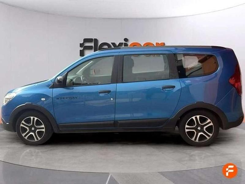 Usado Dacia Lodgy Comfort 116 CV (85 kW) 2021 Azul Monovolumen