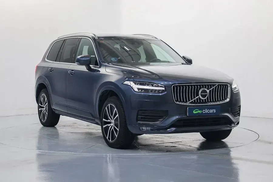 Używany Volvo XC90 Momentum 250 KM (183 kW) 2021 Niebieski SUV