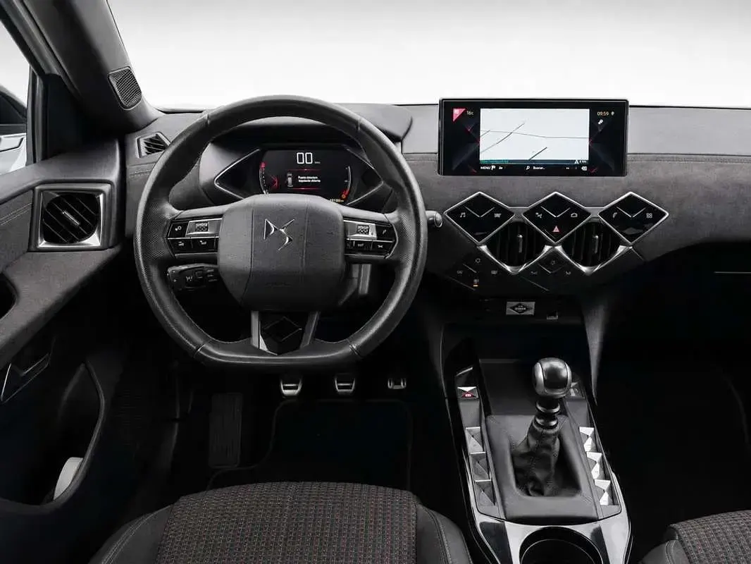 Usado DS Automobiles DS3 Crossback Performance 99 CV (72 kW) 2021 Blanco SUV
