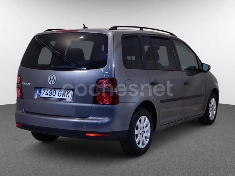 Usado VW Touran Edition 90 CV (66 kW) 2010 Gris / plata Monovolumen