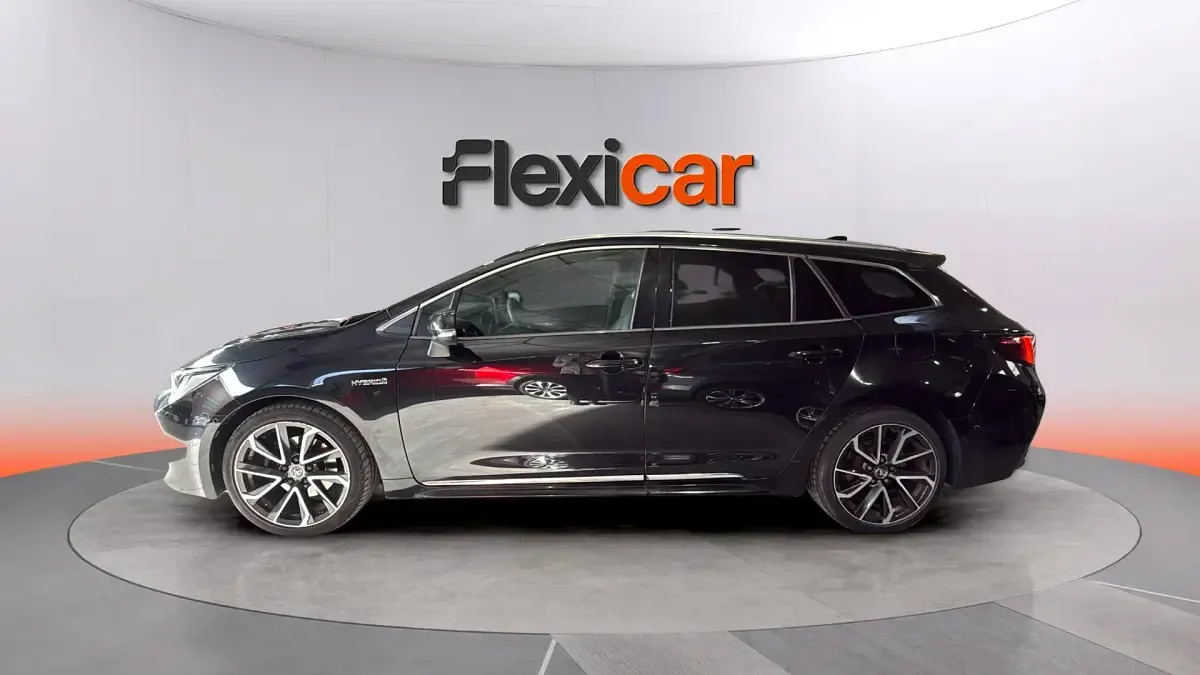 Usado Toyota Corolla 180 CV (132 kW) 2020 Negro Berlina