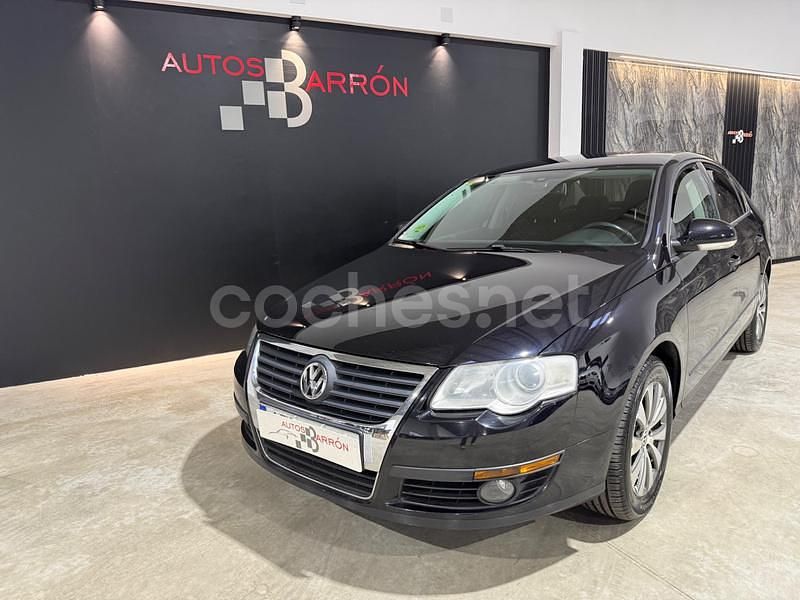 Usado VW Passat Advance 140 CV (102 kW) 2009 Negro Berlina