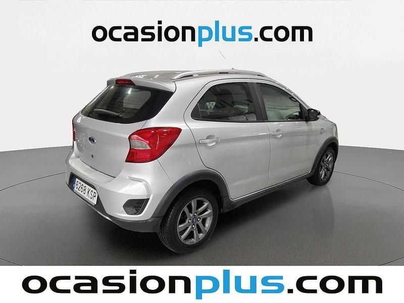 Usado Ford Ka Active 85 CV (62 kW) 2018 Gris Berlina