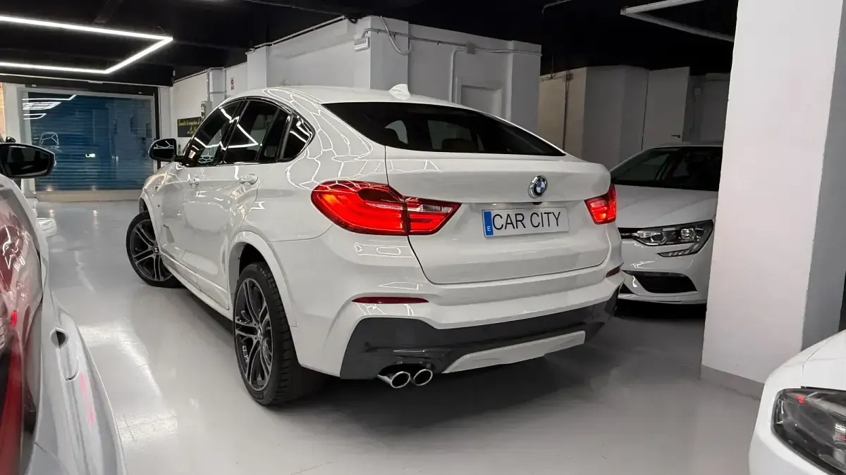 Usado BMW X4 Sport Line 313 HP (230 kW) 2015 Branco SUV