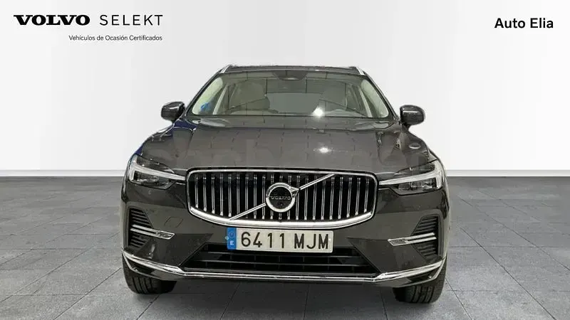 Usado Volvo XC60 Plus 350 CV (257 kW) 2023 Gris / plata SUV