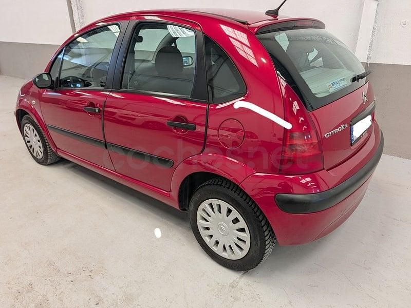 Usado Citroën C3 Furio 61 CV (44 kW) 2005 Granate Berlina