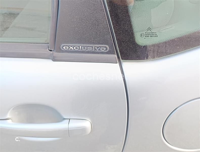 Usado Citroën C3 Exclusive 75 CV (55 kW) 2003 Gris / plata Berlina