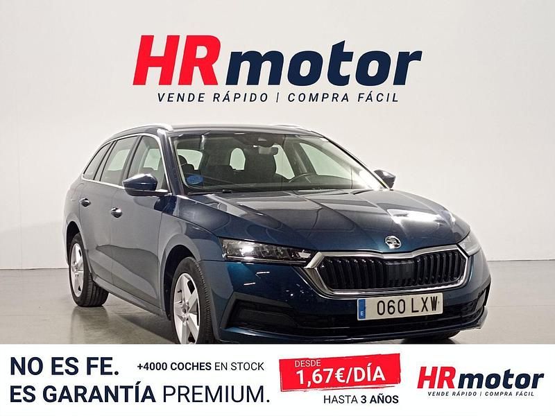 Usado Skoda Octavia Ambition 204 CV (150 kW) 2022 Azul Familiar