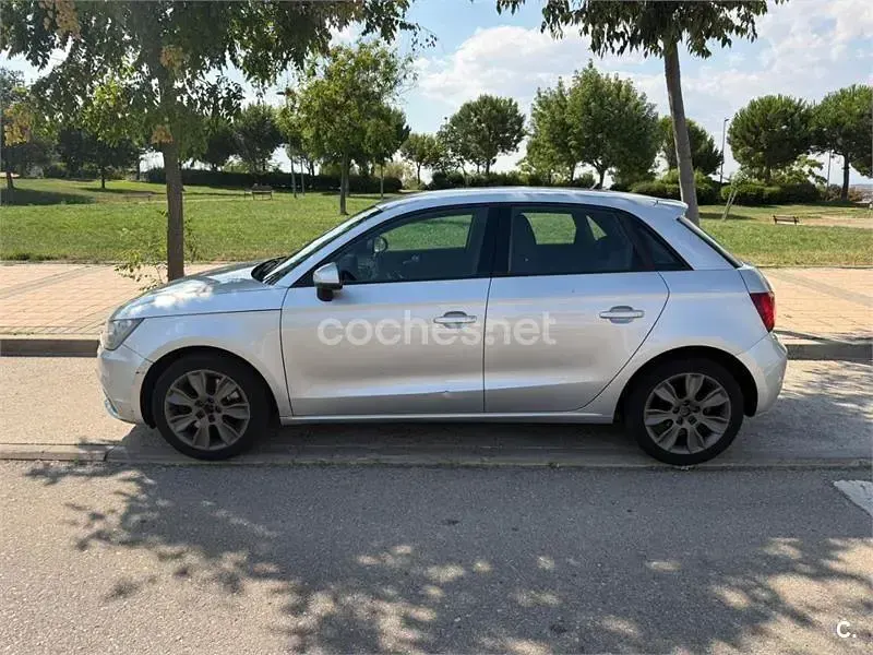 Usado Audi A1 Sportback Ambition 143 CV (105 kW) 2012 Gris / plata Utilitario
