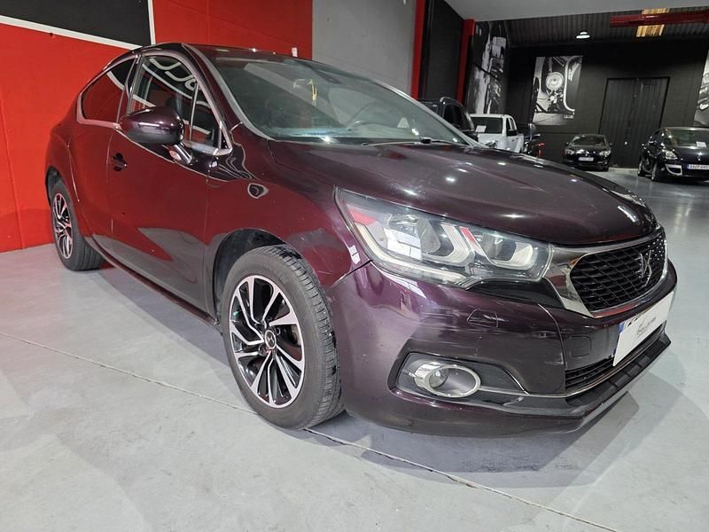 Usado DS Automobiles DS4 Style 120 CV (88 kW) 2015 Marrón SUV
