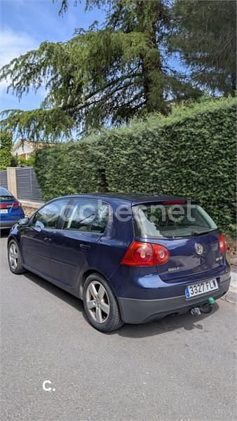 Usado VW Golf V Highline 140 CV (102 kW) 2007 Azul Berlina