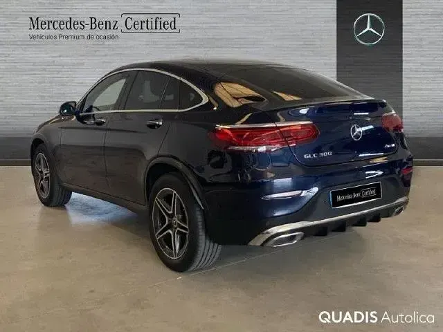 Usado Mercedes GLC300 258 CV (189 kW) 2022 Azul cavansita SUV