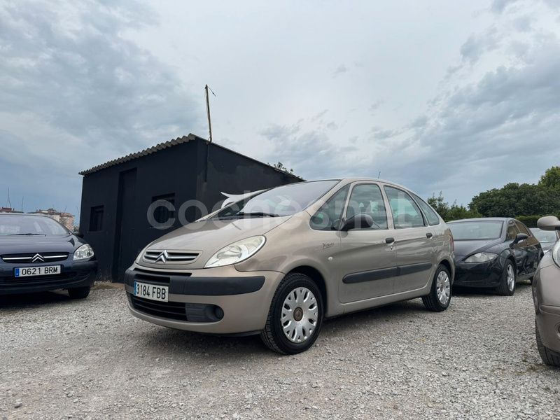 Beige Usado 2006 Citroën Xsara Picasso Exclusive Monovolumen | 4490 € (Un poco caro) - Imagen 1/4