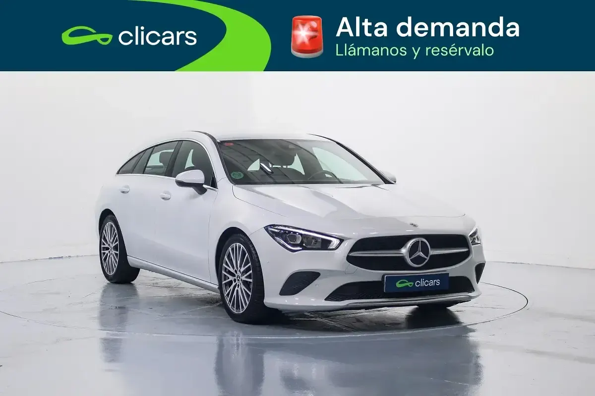 Usado Mercedes CLA220 Shooting Brake 190 CV (139 kW) 2021 Blanco Familiar