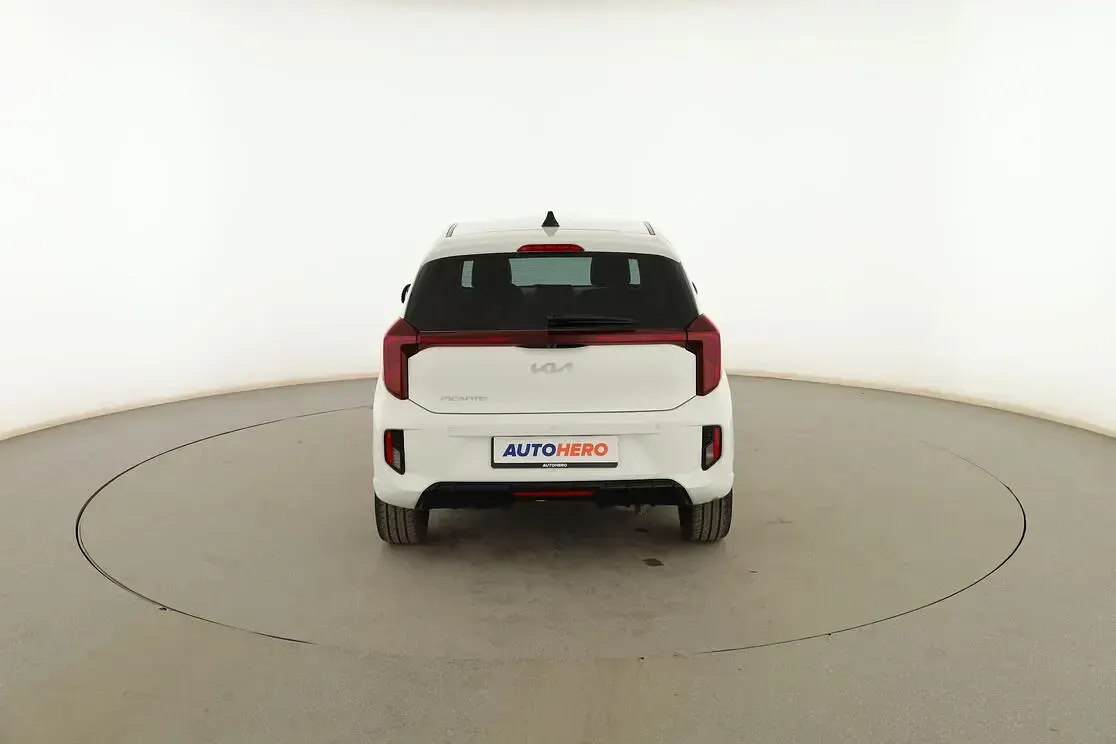 Usado Kia Picanto GT-Line 63 CV (46 kW) 2024 Blanco Utilitario
