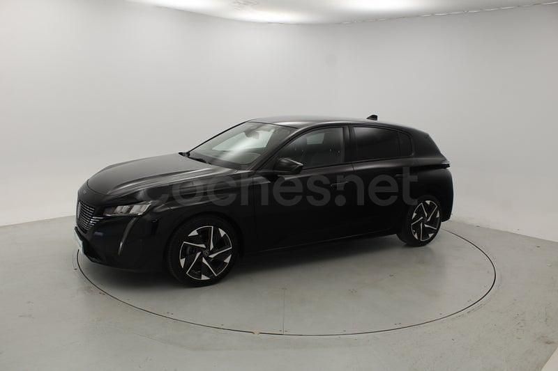 Usado Peugeot 308 Allure 131 CV (96 kW) 2023 Blanco Berlina