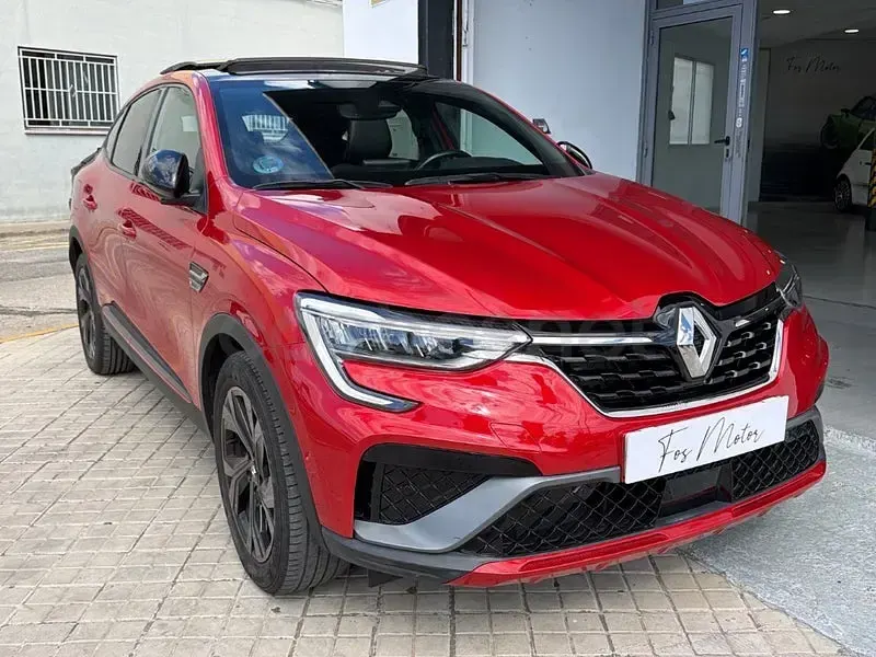 Usado Renault Arkana RS Line 140 CV (102 kW) 2023 Rojo SUV
