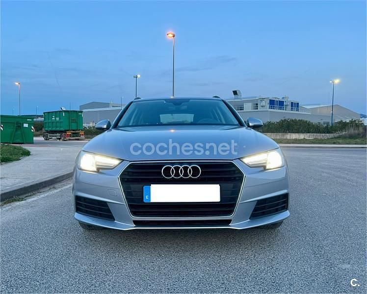 Usado Audi A4 Advanced 190 CV (139 kW) 2016 Gris / plata Familiar